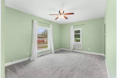 228 E Bacon Street, Hillsdale, MI 49242 - Photo 15