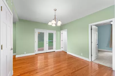 228 E Bacon Street, Hillsdale, MI 49242 - Photo 9