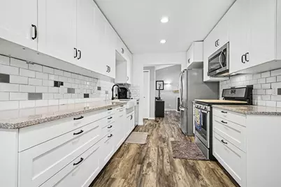 5562 Osborne Avenue SE, Kentwood, MI 49548 - Photo 9