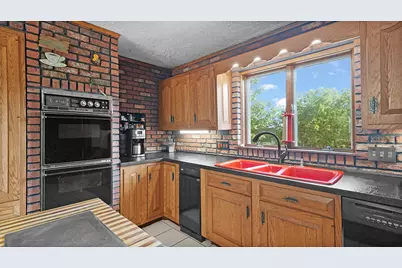 4500 W W Howard City-Edmore, Six Lakes, MI 48886 - Photo 23