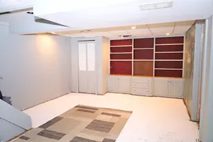 16154 Gary Ave, Grand Haven, MI 49417 - Photo 11