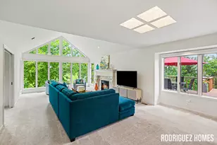 6270 Heathmoor Ct SE, Grand Rapids, MI 49546 - Photo 5