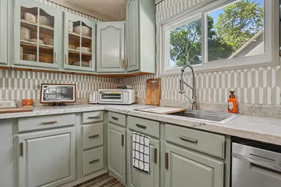 217 E Liberty Street, Belding, MI 48809 - Photo 11