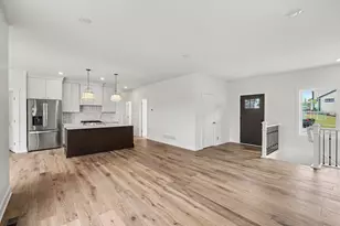 1830 Stratford Ln NW, Walker, MI 49534 - Photo 9