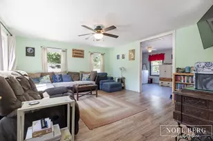1104 S Drent Rd, Muskegon, MI 49442 - Photo 5