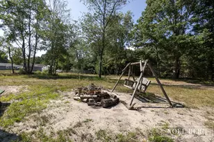 1104 S Drent Rd, Muskegon, MI 49442 - Photo 35