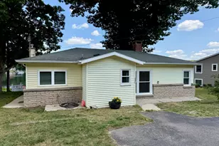 8980 Loveless Dr NE, Rockford, MI 49341 - Photo 9