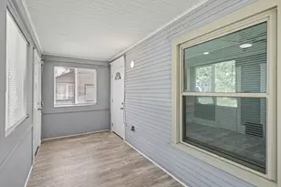 113 E Robinson St, Jackson, MI 49203 - Photo 5