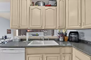 5825 Huntington Ave, Ypsilanti, MI 48197 - Photo 15