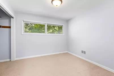 341 Country Club Terrace, Battle Creek, MI 49015 - Photo 11
