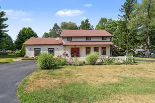 609 1/2 N Broadway St, Union City, MI 49094 - Photo 3