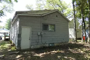 1065 Superior St, Benton Harbor, MI 49022 - Photo 5