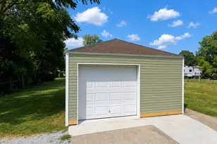 412 4th Ave, Three Rivers, MI 49093 - Photo 3
