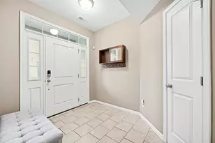 2733 S Spurway Dr, Ann Arbor, MI 48105 - Photo 3