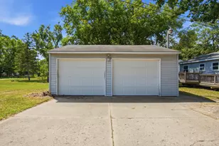 820 Loudon St, Big Rapids, MI 49307 - Photo 15