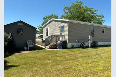 360 E Tuttle Road #212, Ionia, MI 48846 - Photo 5