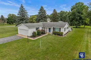 147 Lukesport Dr, Quincy, MI 49082 - Photo 1