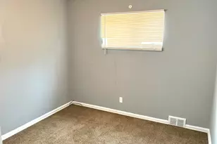 1321 Applewood Ave, Lincoln Park, MI 48146 - Photo 9