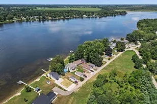 52070 Lake Ave, Three Rivers, MI 49093 - Photo 25