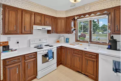 372 South Hills Drive, Battle Creek, MI 49015 - Photo 19