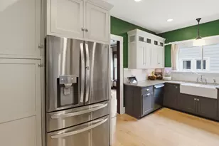 1012 Pearl St, Saint Joseph, MI 49085 - Photo 15