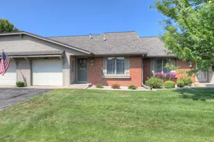 265 Interlaken Ct, Zeeland, MI 49464 - Photo 1