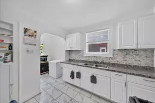 15050 Pinehurst St, Detroit, MI 48238 - Photo 17