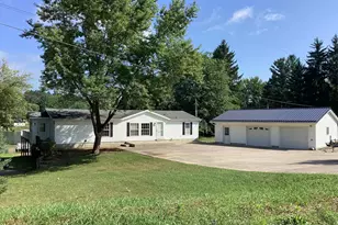 124 Horseshoe Dr, Leroy, MI 49655 - Photo 1
