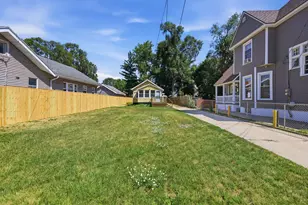 223 Quigley Blvd SW, Grand Rapids, MI 49507 - Photo 29