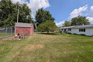 460 3rd St, Sunfield, MI 48890 - Photo 23