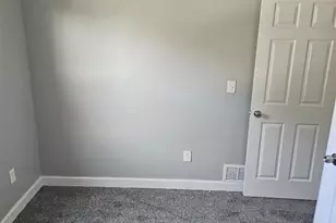 5056 Bewick St, Detroit, MI 48213 - Photo 3