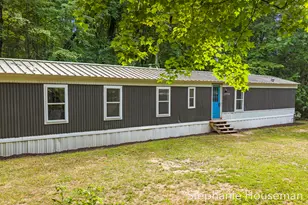 8394 Nugent Ave NE, Rockford, MI 49341 - Photo 27