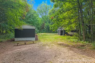8394 Nugent Ave NE, Rockford, MI 49341 - Photo 33