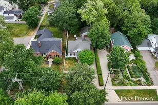 1044 Breton Rd SE, East Grand Rapids, MI 49506 - Photo 7