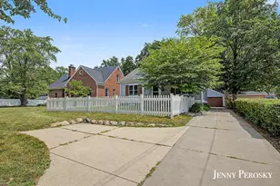 1044 Breton Rd SE, East Grand Rapids, MI 49506 - Photo 41