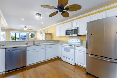 37868 Jefferson Avenue, Harrison Township, MI 48045 - Photo 25