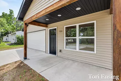 723 N Burgess Street, Greenville, MI 48838 - Photo 5