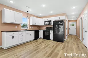 723 N Burgess St, Greenville, MI 48838 - Photo 9