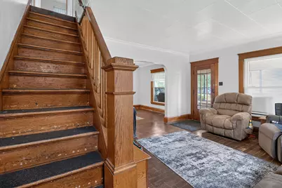 302 Cass Avenue, Jackson, MI 49203 - Photo 9