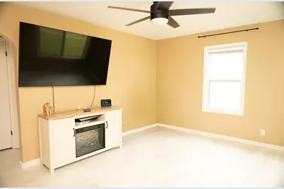 917 Clearview Street, Kalamazoo, MI 49048 - Photo 9