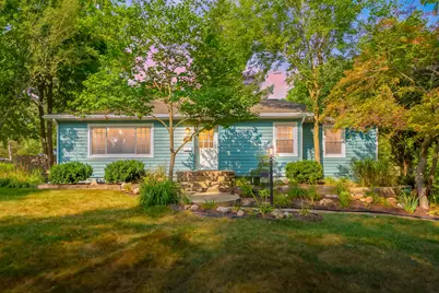 1028 Ferndale Avenue, Kalamazoo, MI 49001 - Photo 1