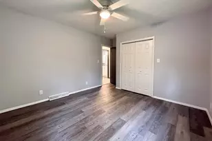 30417 US-12, Niles, MI 49120 - Photo 13