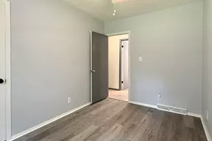 30417 US-12, Niles, MI 49120 - Photo 9