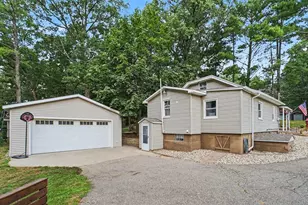 1720 Cargill St NW, Grand Rapids, MI 49544 - Photo 5