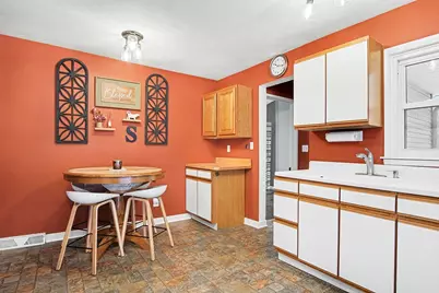 1720 Cargill Street NW, Grand Rapids, MI 49544 - Photo 11