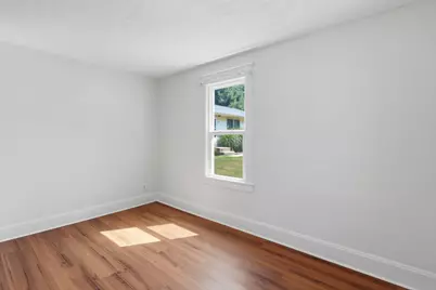 221 E Colfax Street, Hastings, MI 49058 - Photo 17
