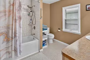 1017 Woodbridge St, Jackson, MI 49203 - Photo 25
