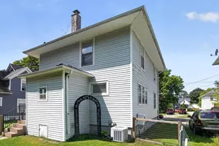 1017 Woodbridge St, Jackson, MI 49203 - Photo 43