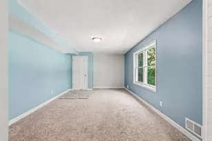 1330 S Griffin St, Grand Haven, MI 49417 - Photo 33