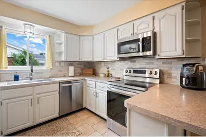 31733 Pembroke Street, Livonia, MI 48152 - Photo 11